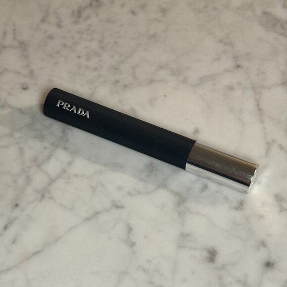 Prada Beauty Pradascope Lash Lifting & Lengthening Mascara | 01 Nero (black) - Picture 2 of 4